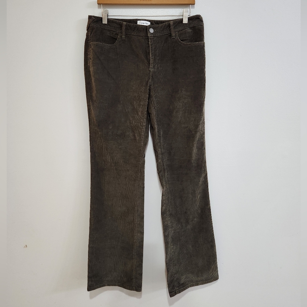 Calvin Klein Corduroy pants in military green color, Size 10